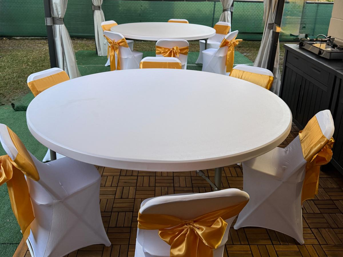 Tables & Chairs